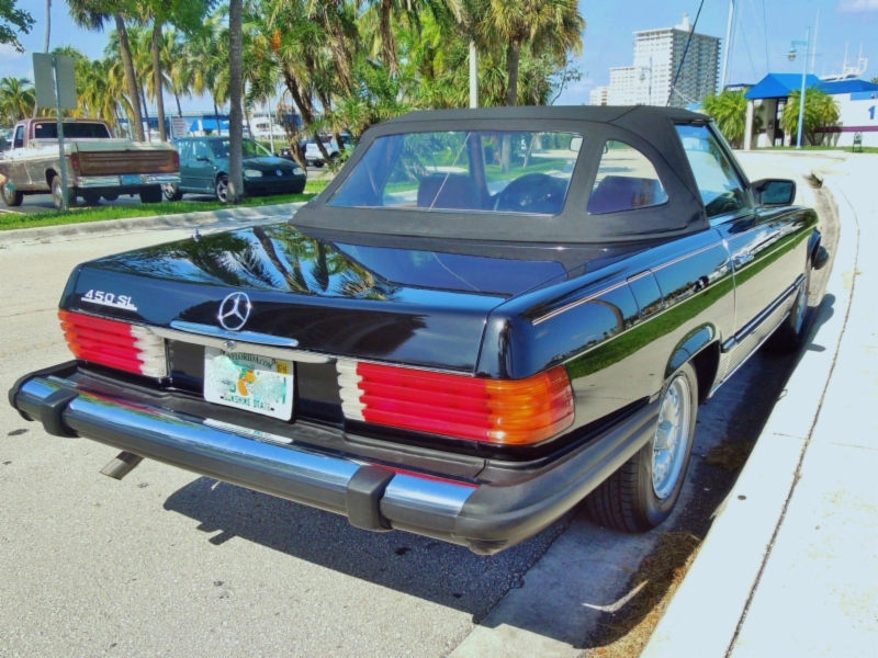 450 SL Roadster.  2 Owner car, Clean Car Fax