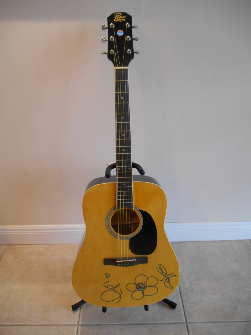 Taylor Swift autographed Guitar